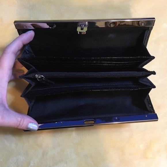 ✨HOST PICK✨ Black clutch purse - Picture 3 of 9